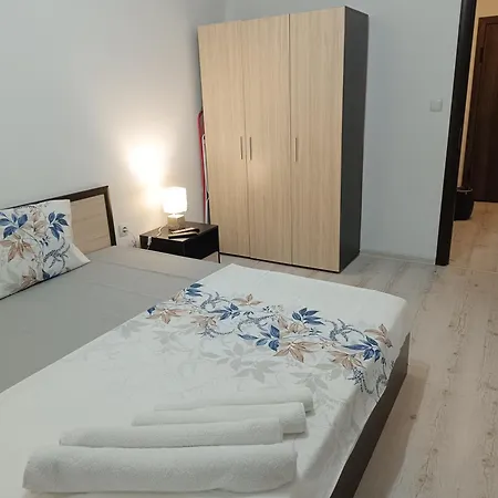 One-bedroom Apartment-14 Filip Makedonski 49b דירה *
